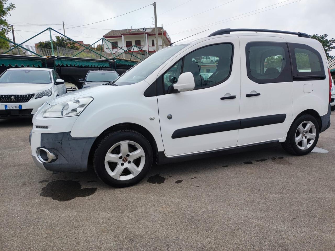 Peugeot Partner Tepee 1.6 VTi 120CV Outdoor GPL