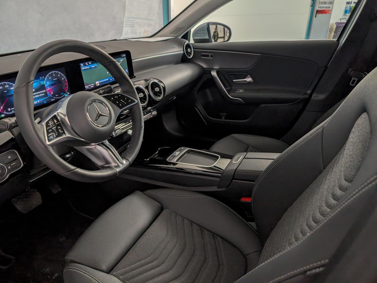 Mercedes-Benz A 180 180 Automatic Progressive Advanced