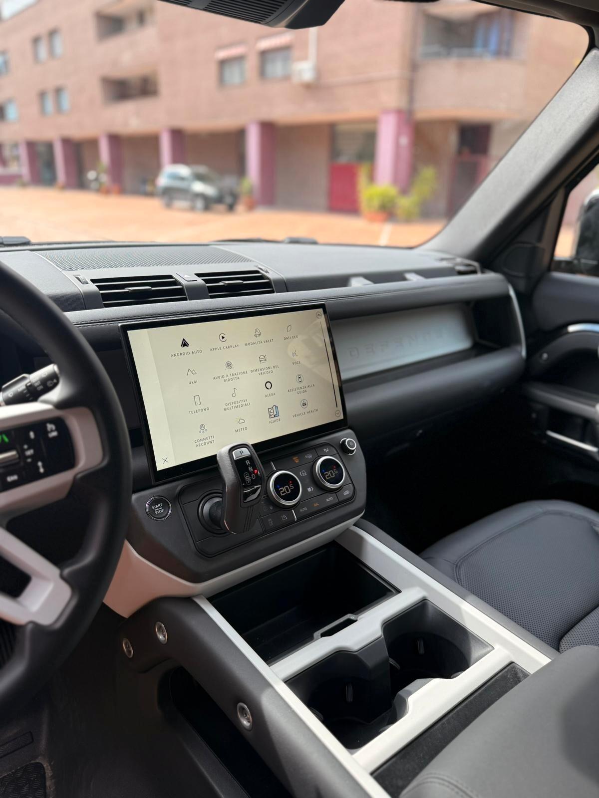 Land Rover Defender 110 2.0 Si4 PHEV 300 CV AWD Auto X-Dynamic SE