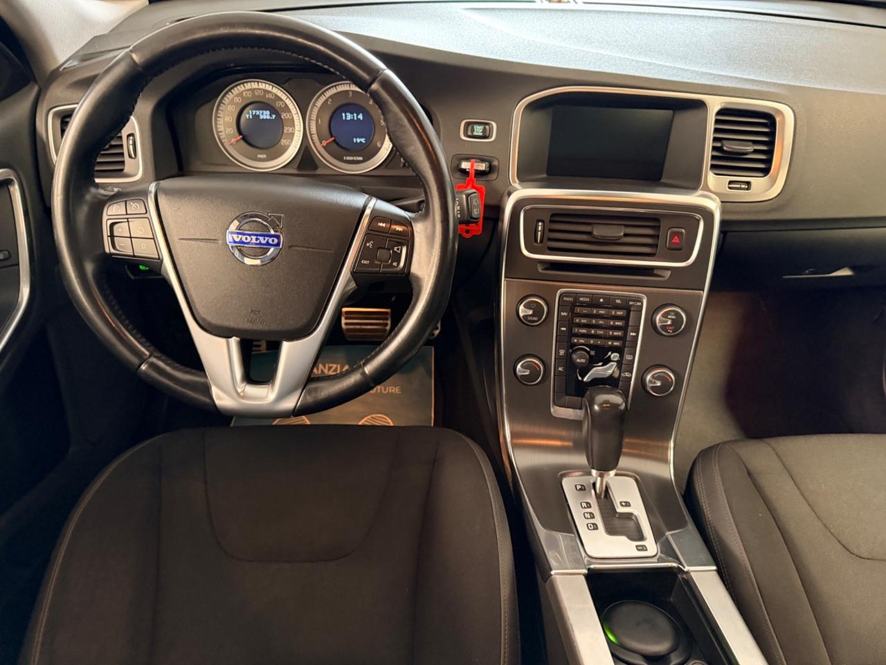 Volvo V60 D3 Geartronic Momentum