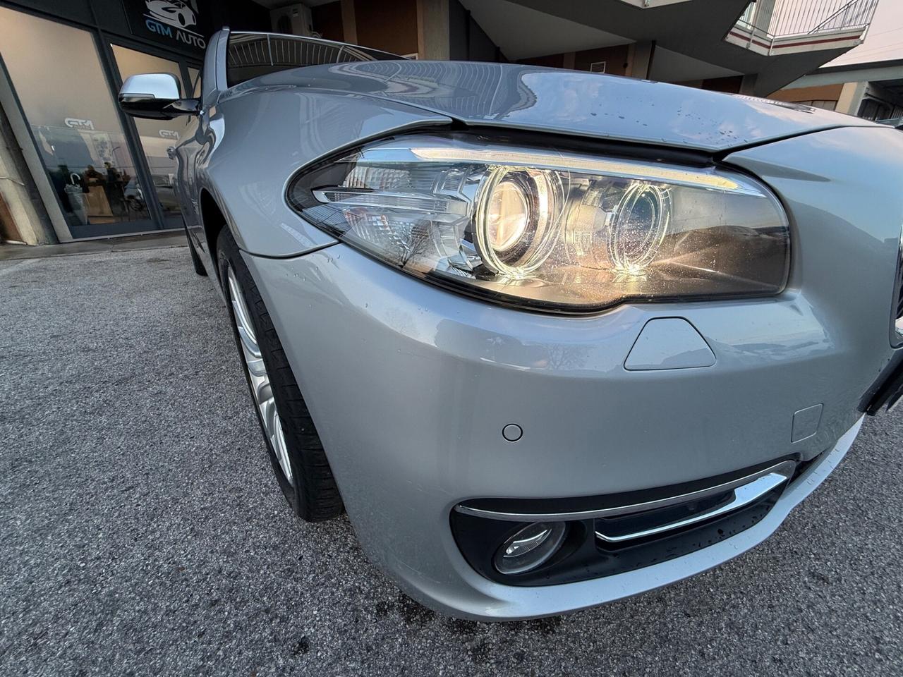 Bmw 520 520d Touring LUXURY -2.0 Diesel 190 CV -Automatica