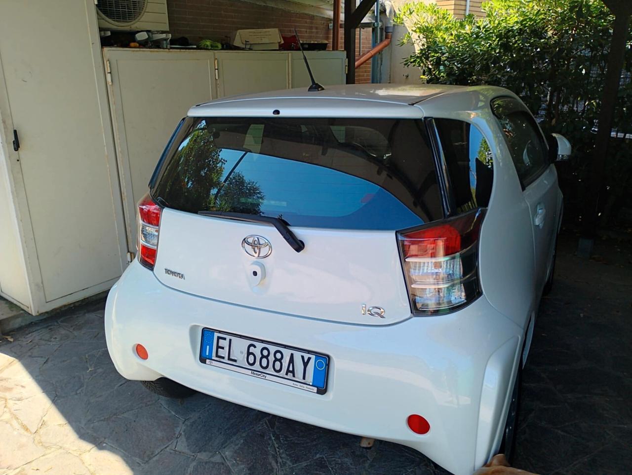Toyota iQ 1.0 High