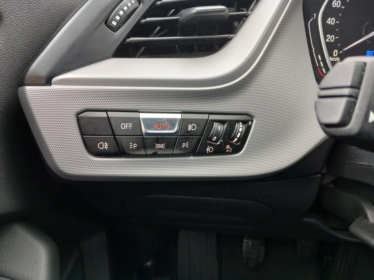 BMW 116 116D BUSINESS ADVANTAGE 2021
