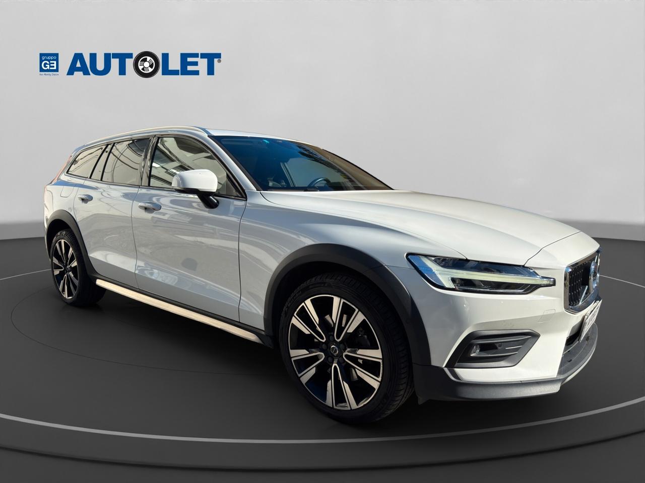 Volvo V60 B4 (d) Geartronic Momentum Business Pro