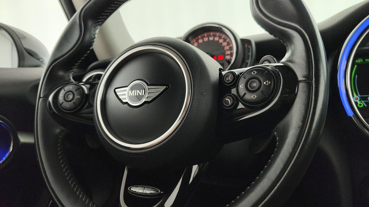 MINI Mini IV F55-F56 2014 - Mini 2.0 Cooper SD Hype 3p auto