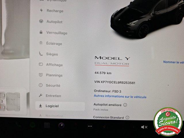 TESLA Model Y Performance AWD IN ARRRIVO