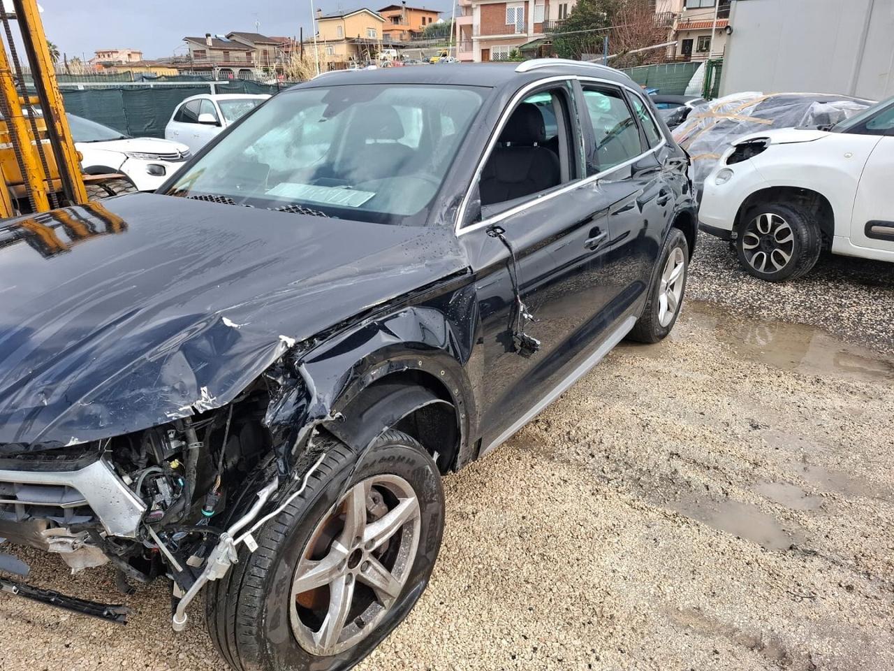 AUDI Q5 2019 S-LINE AUT.4.0 SINISTRATA