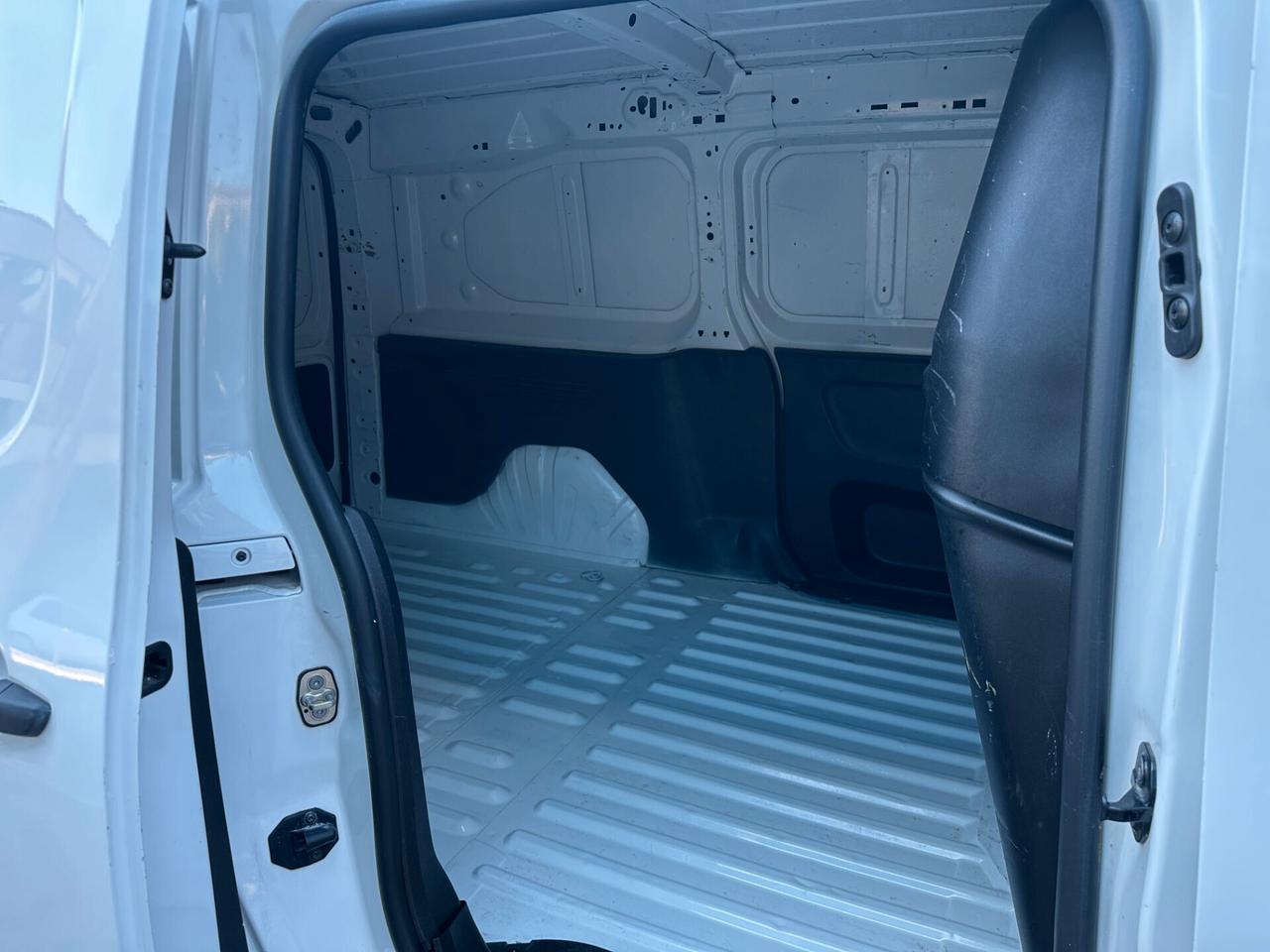 Citroen Berlingo BlueHDi 130 S&S Van XL Worker