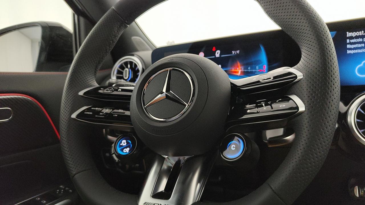 Mercedes-Benz Mercedes-AMG GLA 35 4MATIC