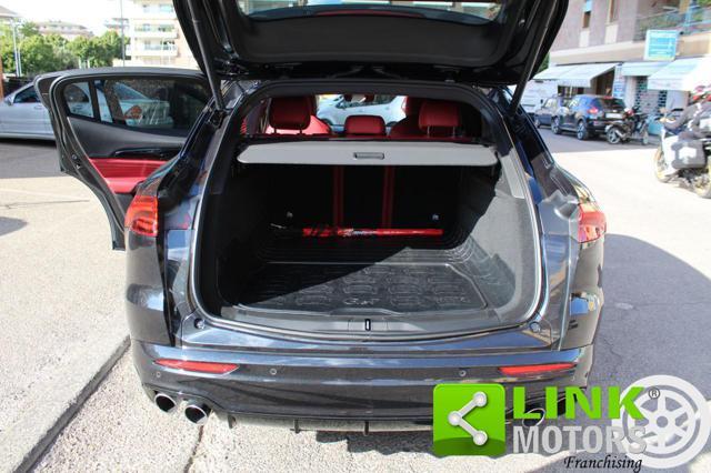 MASERATI Grecale MHEV 300 CV AWD GT