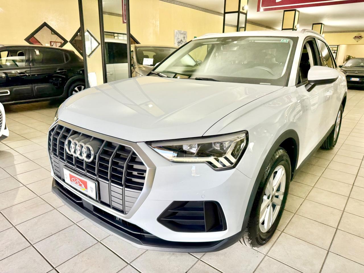 Audi Q3 35 TDI S tronic Business