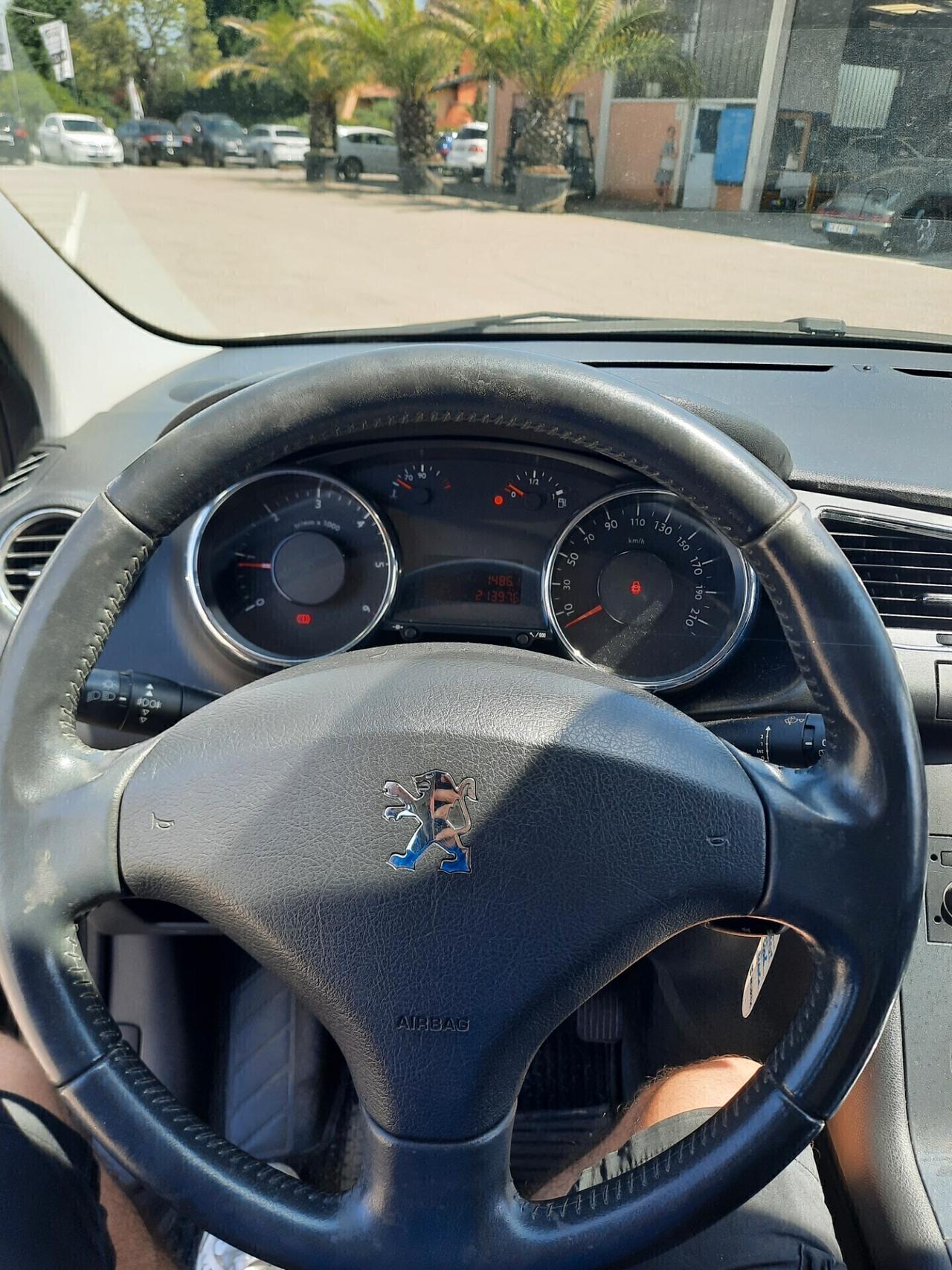Peugeot 3008 1.6 HDi 110CV 4 TIPI DI GUIDA UNI,PROPRIETARIO