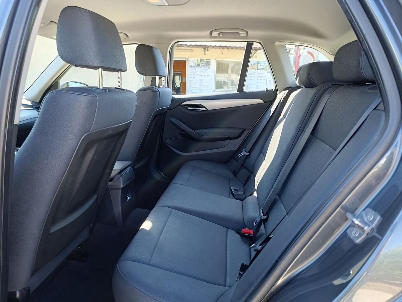 BMW X1 Xdrive18d my12