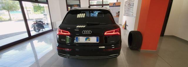 AUDI Q5 40 TDI quattro S line plus