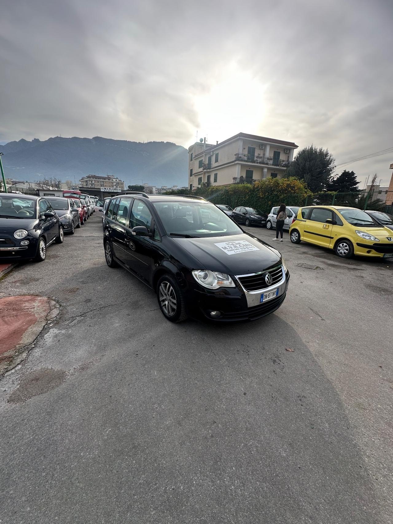 Volkswagen Touran 1.6 Trendline Bifuel G