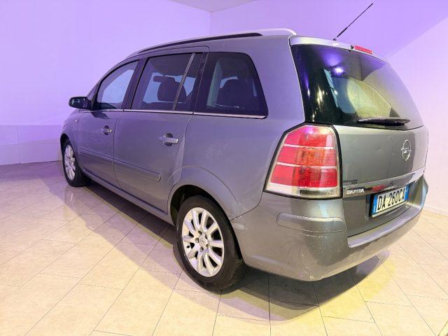 OPEL Zafira 1.8 16V VVT Cosmo
