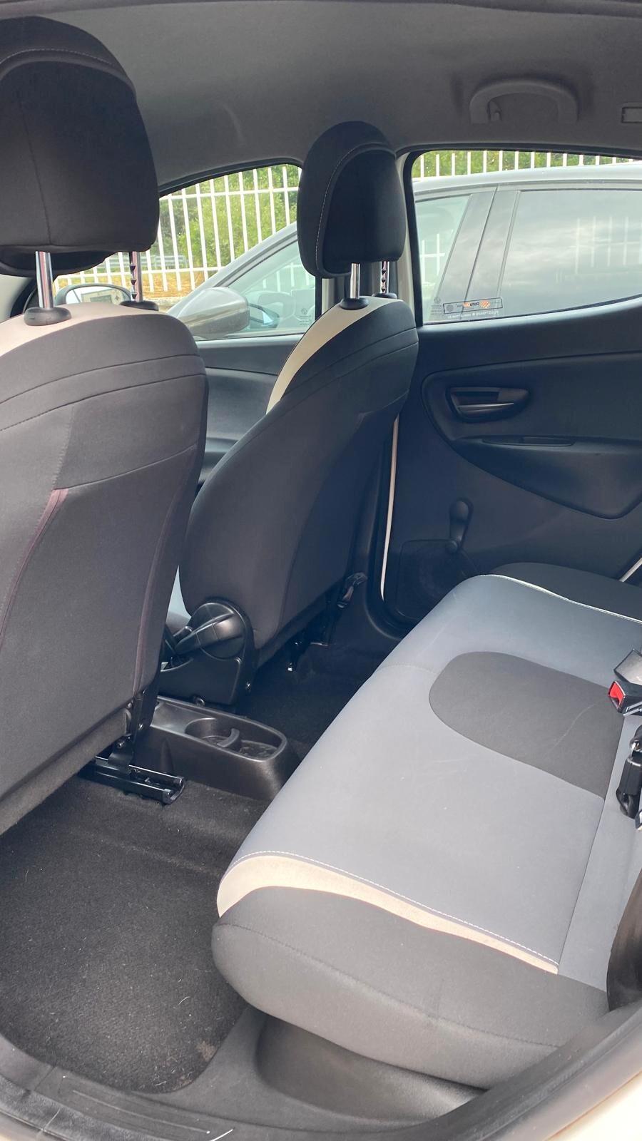 Lancia Ypsilon 1.2 69 CV 5 porte GPL Ecochic Elefantino