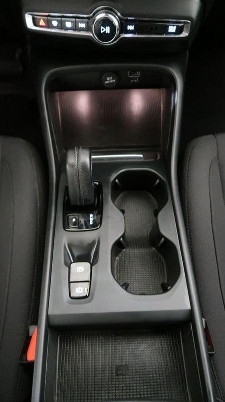 Volvo XC40 Recharge T4 Plug-in Hybrid auto Recharge Inscription Expression