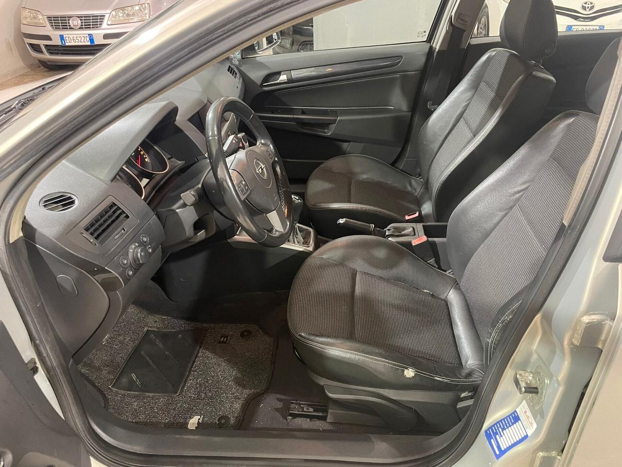 Opel Astra 1.4 16V Twinport 5 porte Enjoy