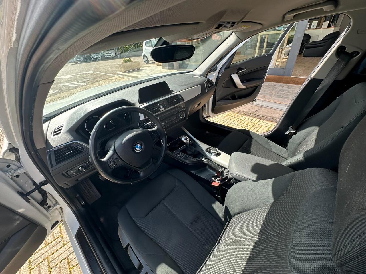 Bmw 116 116d 5p. Business