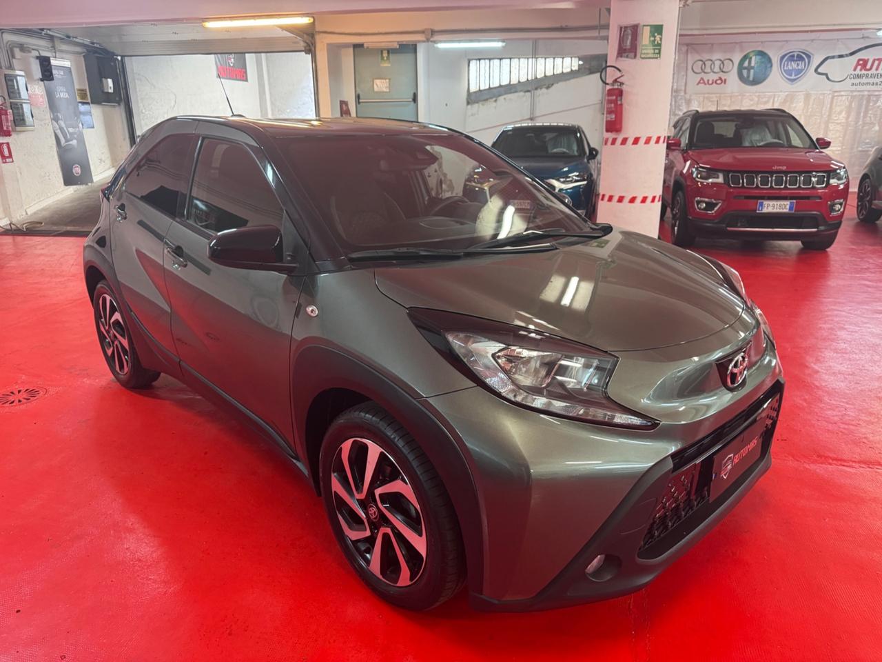 Toyota Aygo X 1.0 VVT-i 72 CV 5 porte Lounge KM29.000