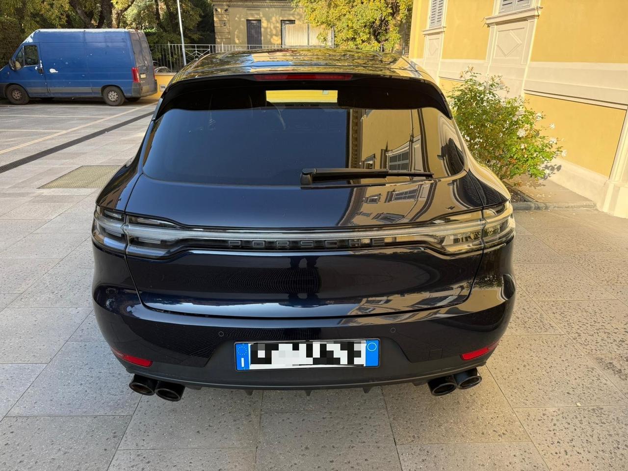 Porsche Macan 2.0 Tetto Panoramico LOOK GTS iva esposta 42650€