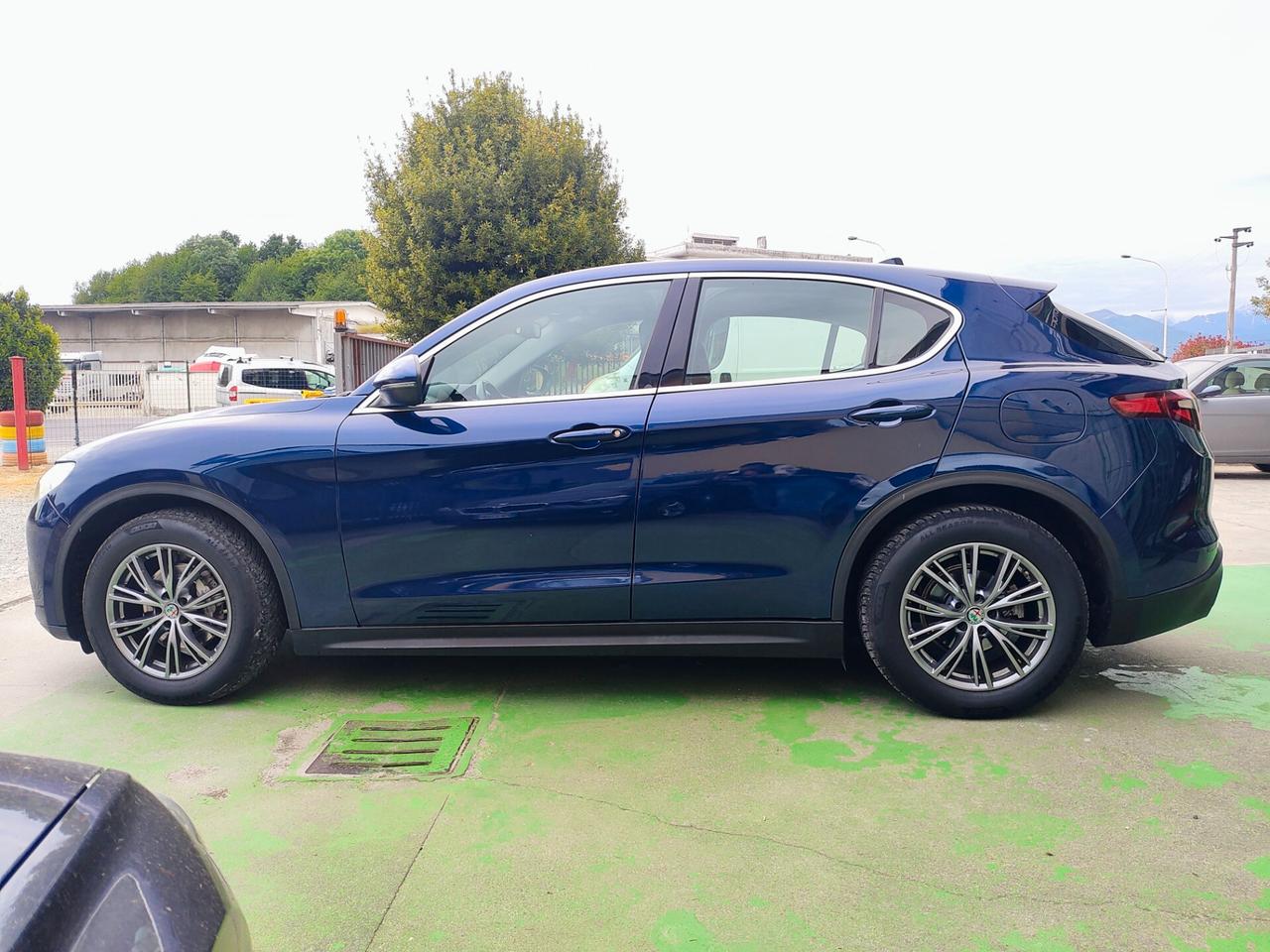 Alfa Romeo Stelvio 2.2 Turbodiesel 180 CV AT8 RWD Super