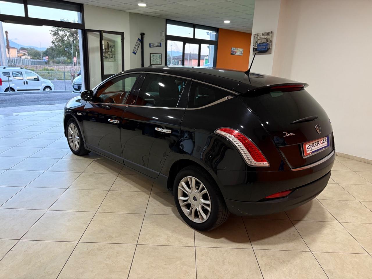 Lancia Delta 1.6 MJT DPF Platino PERMUTE E E FINANZIAMENTI
