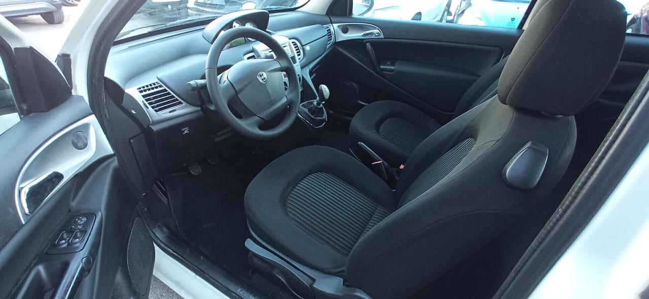Lancia Ypsilon Ecochic GPL LEGGI!