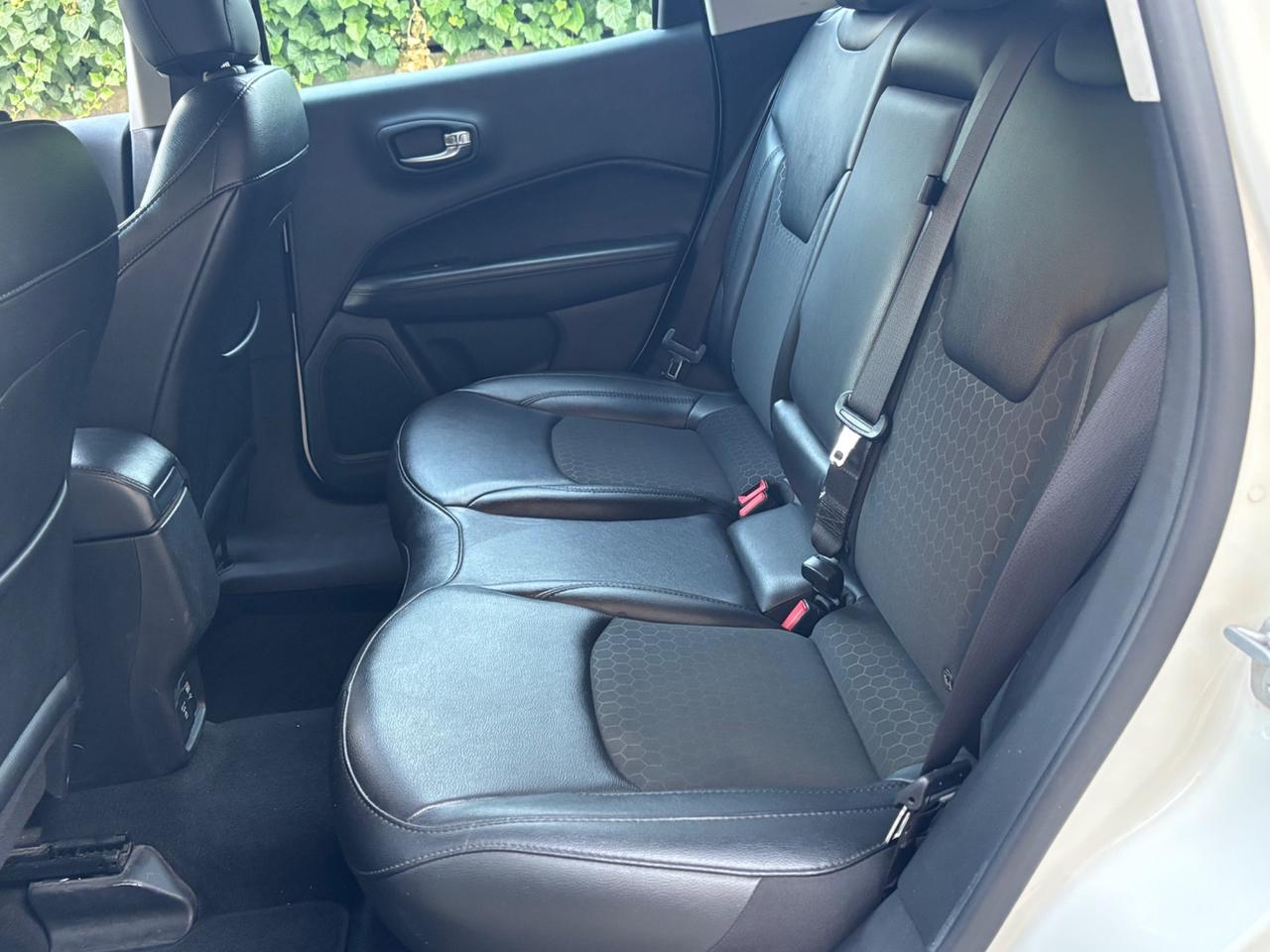 Jeep Compass 1.6 M-Jet Night Eagle 4X2