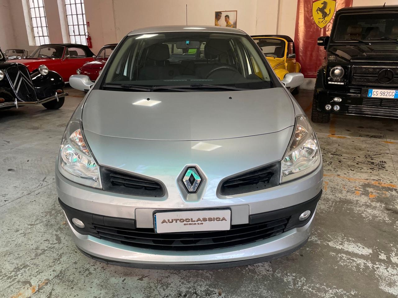Renault Clio 1.4 16V 5 porte Confort 95.000KM!!!