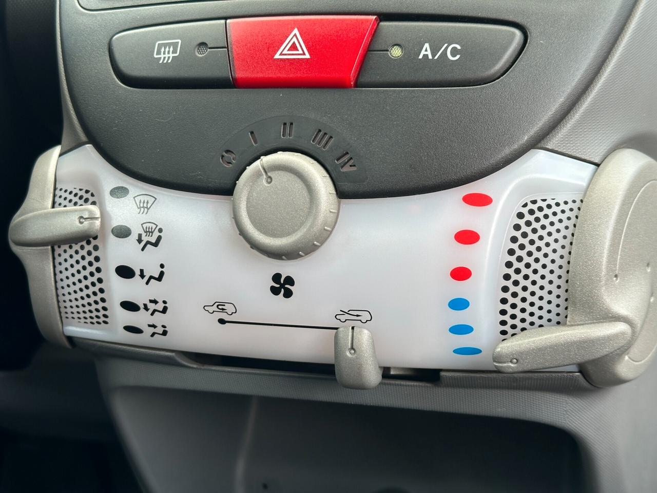 CITROEN C1 1.0 VVT-i 5 porte airdream AMIC1