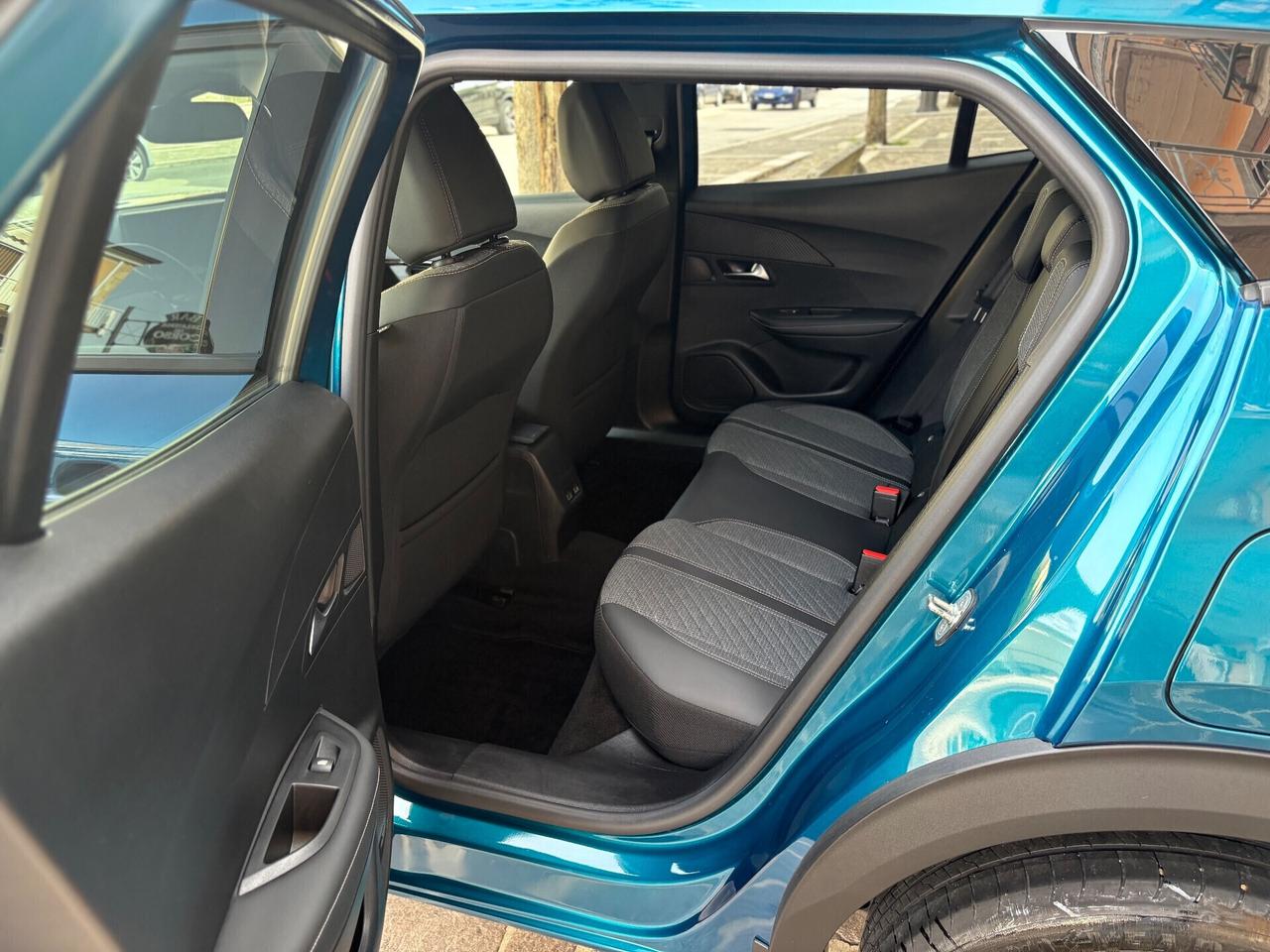 Peugeot 2008 EAT8 Allure FULL/LED PARI AL NUOVO