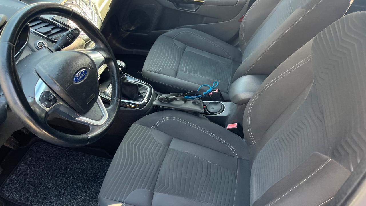 Ford Fiesta 1.4 5 porte Bz.- GPL Titanium
