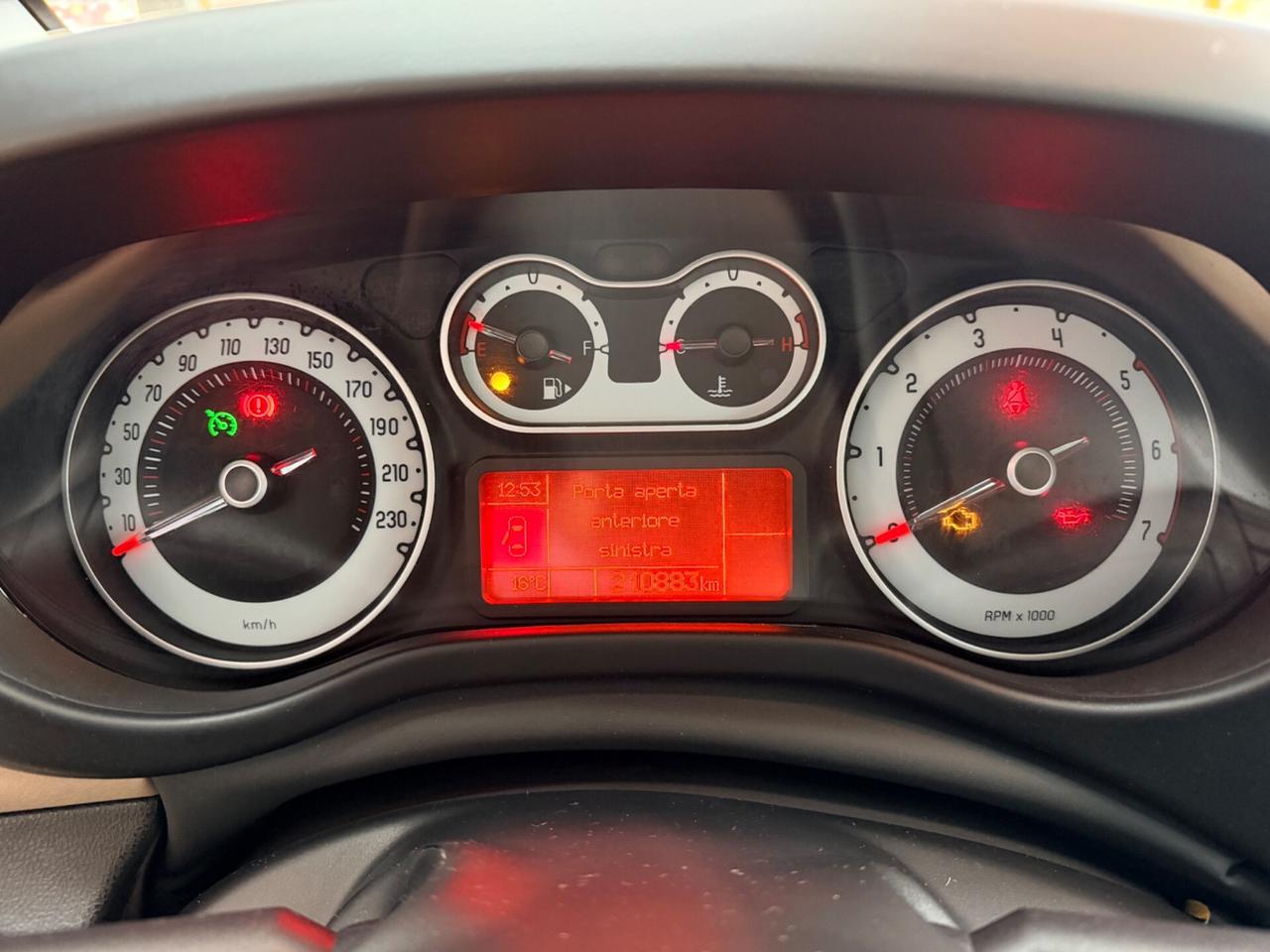 Fiat 500L 1.3 MJT 85cv 7 POSTI