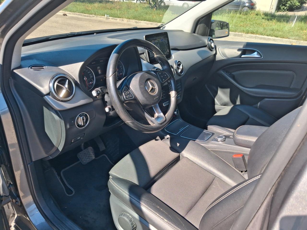 Mercedes-benz B 200 d Automatic 4Matic Premium