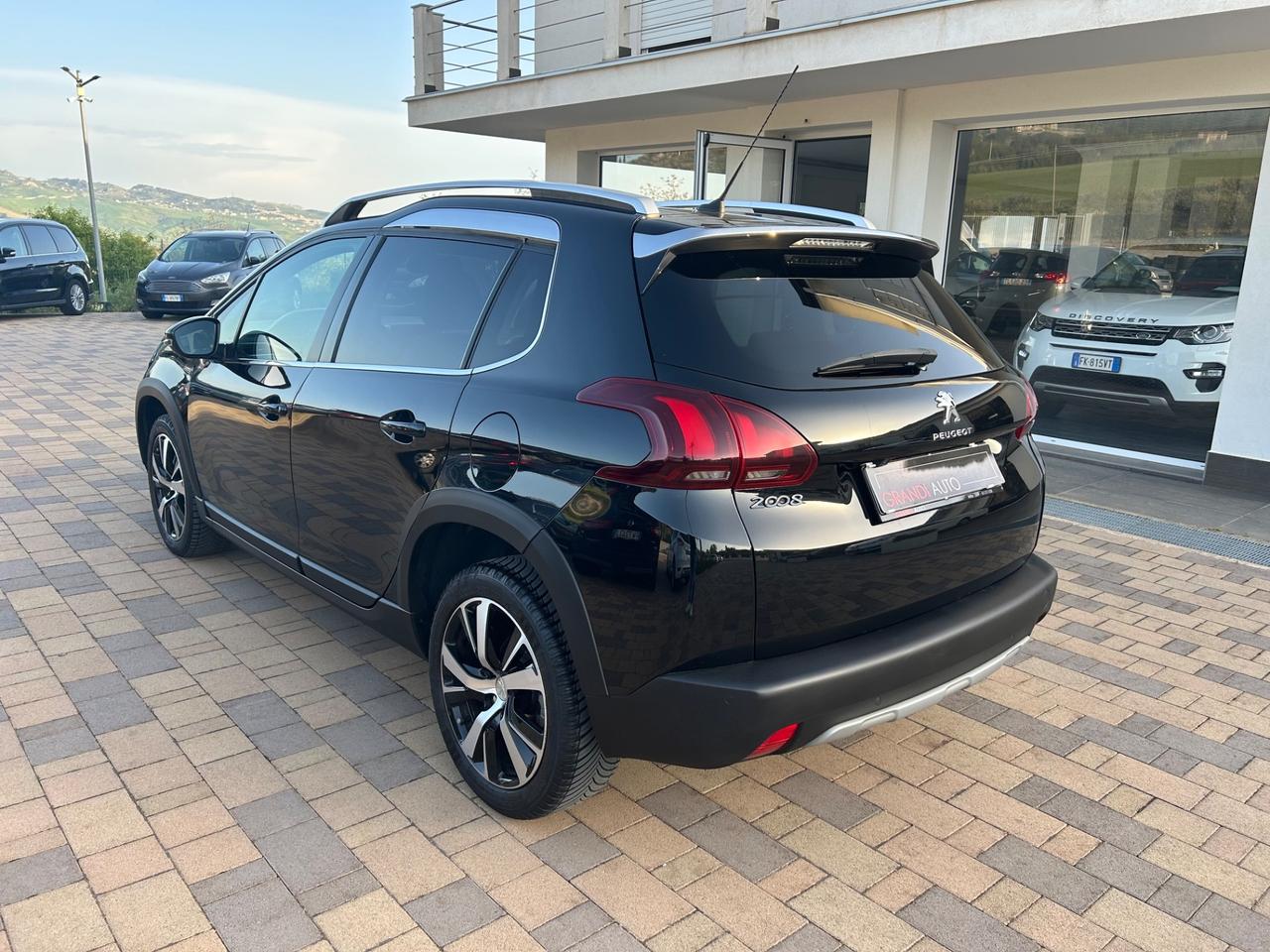 Peugeot 2008 BlueHDi 120 S&S Allure