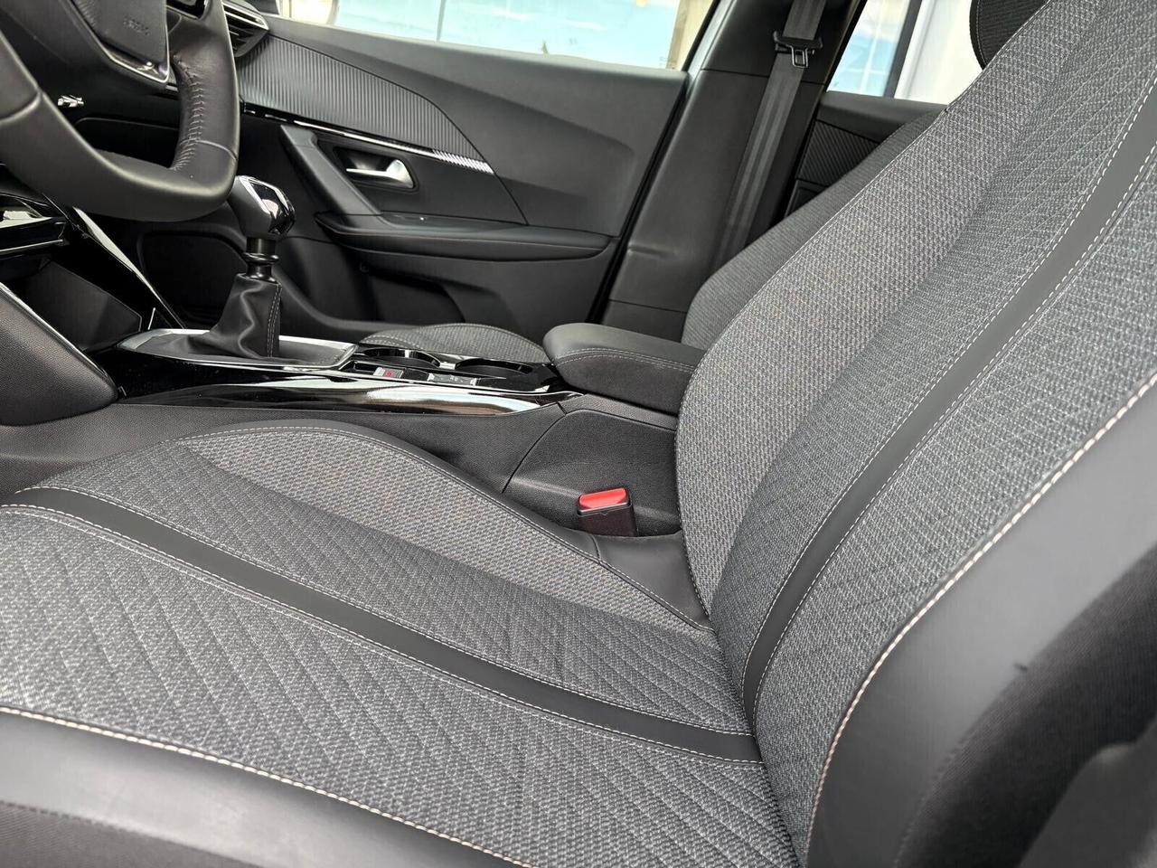 Peugeot 2008 ALLURE PureTech 100 6mt SPOTICAR