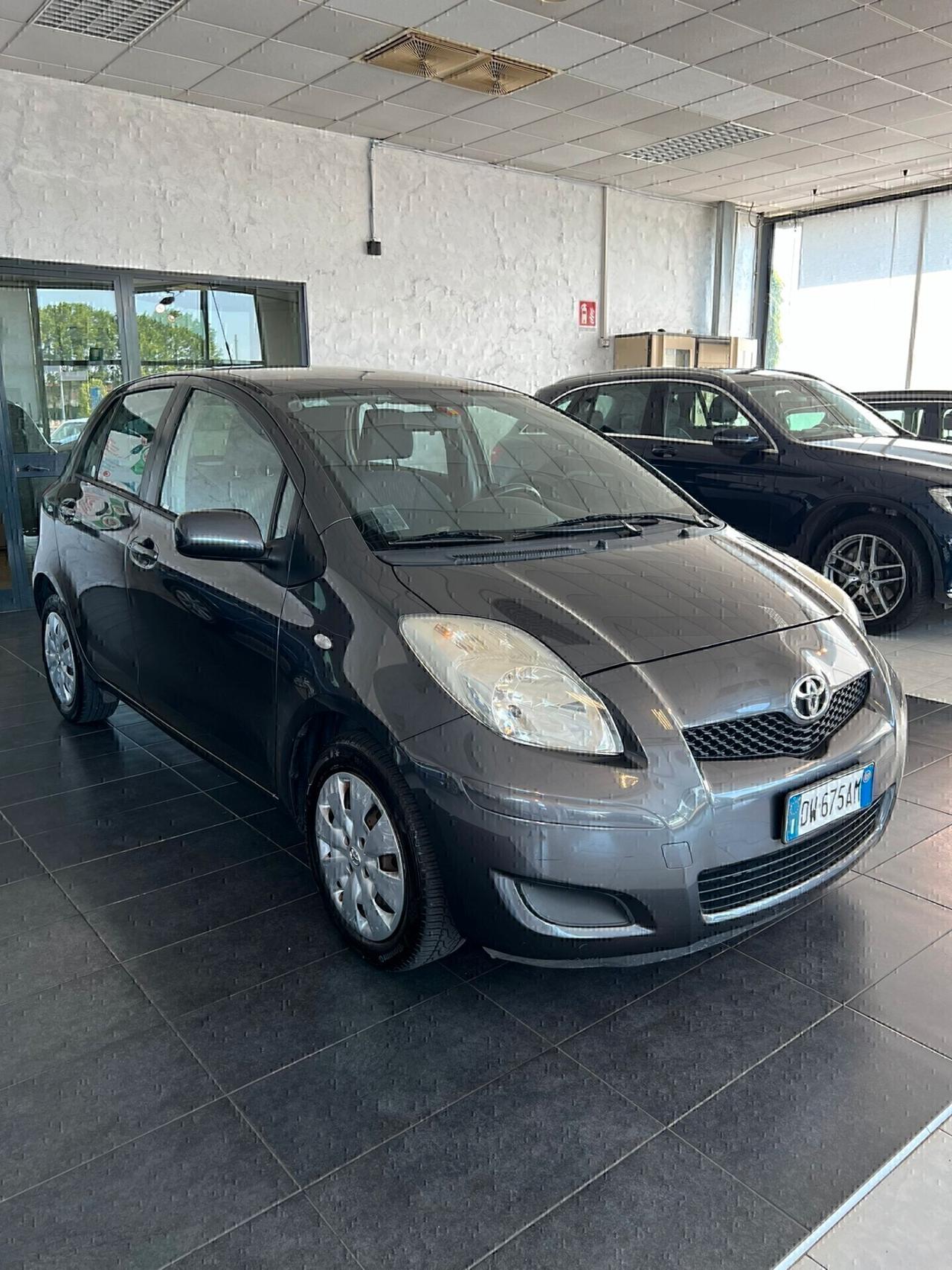 Toyota Yaris 1.3 5 porte Sol