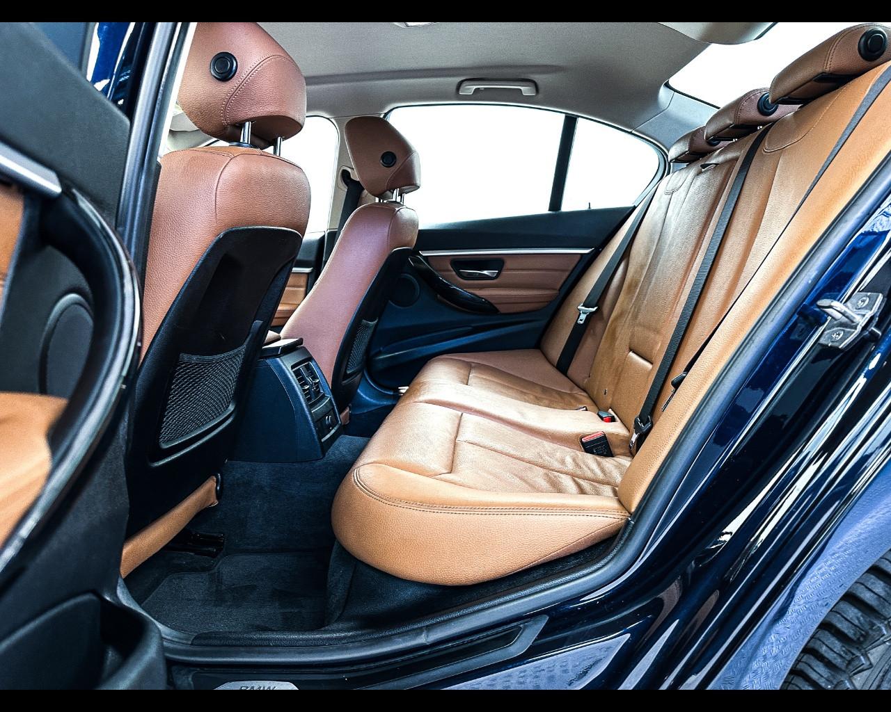 BMW Serie 3 (F30/31) - 330e iPerformance Msport