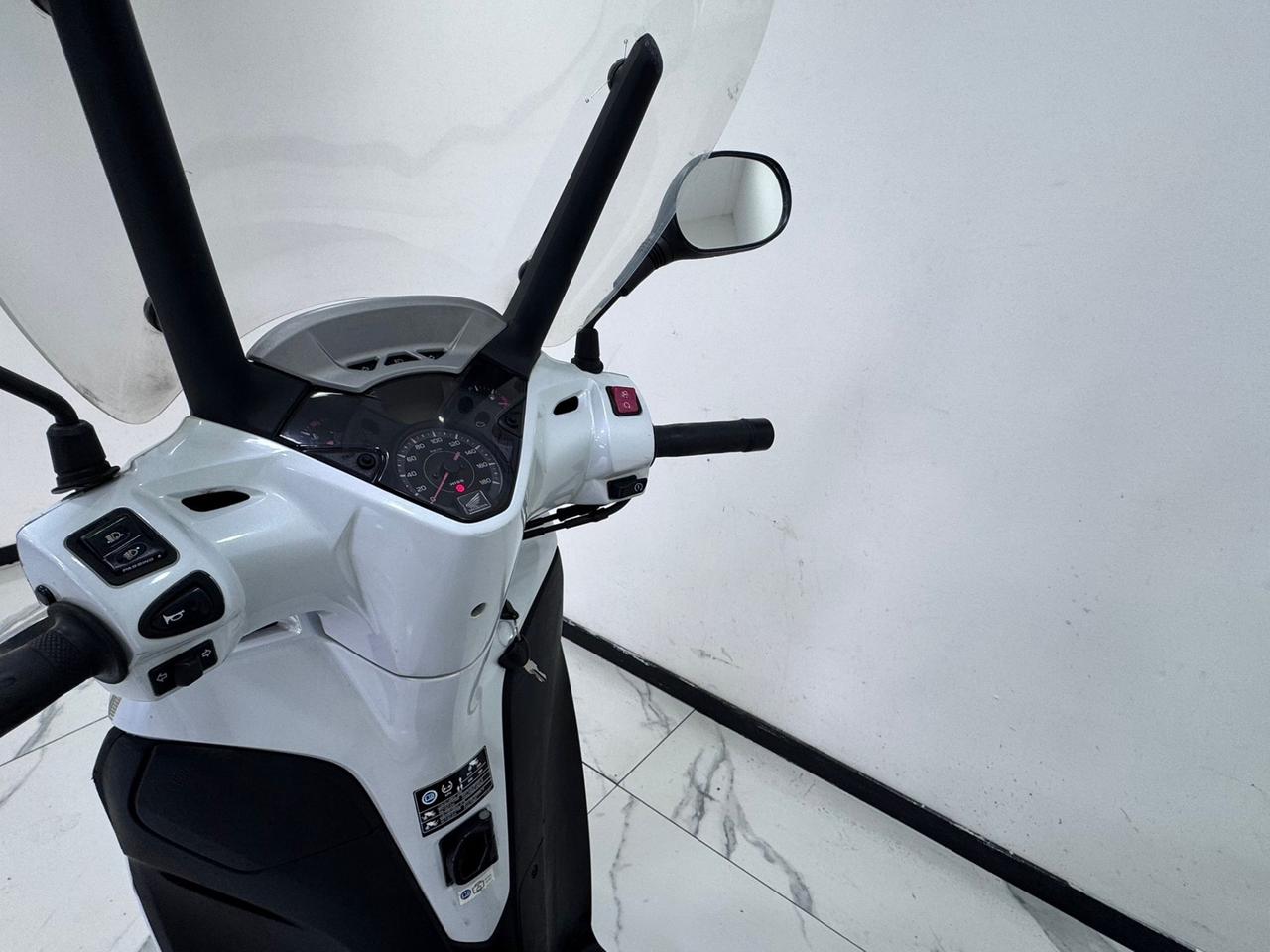 Honda SH 300 ABS-TAGLIANDATO E REVISIONATO-2015