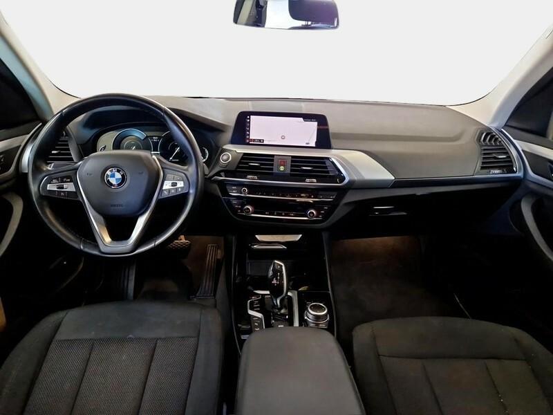 BMW X3 xDrive 30e Business Advantage Autom.
