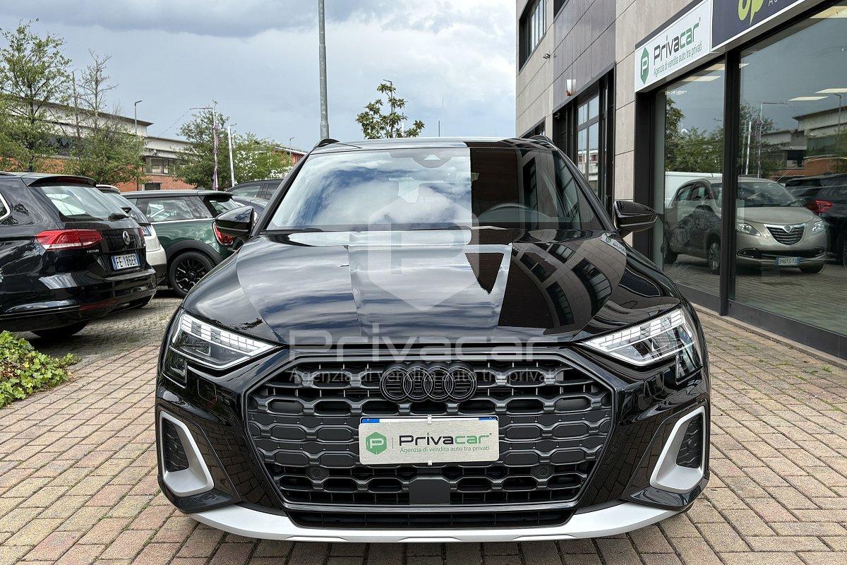 AUDI A3 allstreet 35 TFSI S tronic Identity Contrast