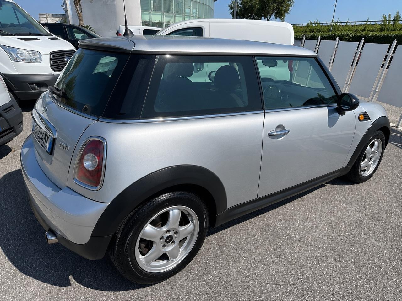 Mini 1.4 16V One Chili
