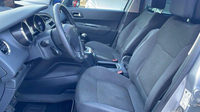 PEUGEOT 5008 1.6 HDi 112CV Business