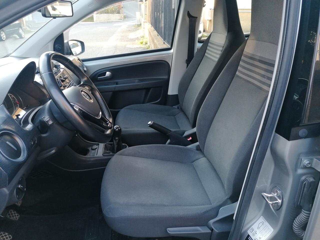 Volkswagen Up 1.0 5p. Comfortline 35000km