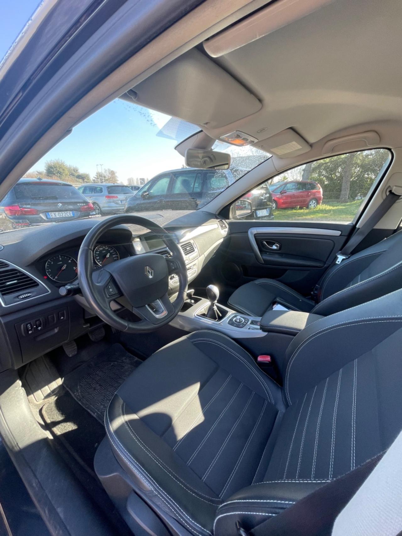 Renault Laguna 2.0 dCi 150CV SporTour Nav