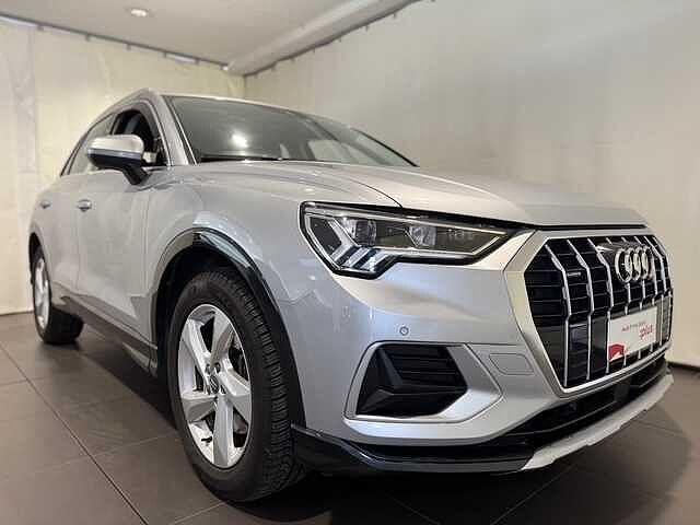 Audi Q3 40 TFSI quattro S tronic Business Advanced