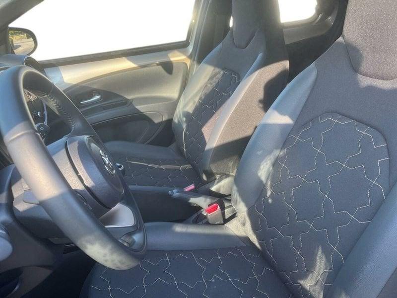 Toyota Aygo X 1.0B (72 CV) Lounge