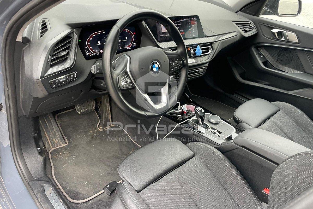 BMW 118d 5p. Advantage